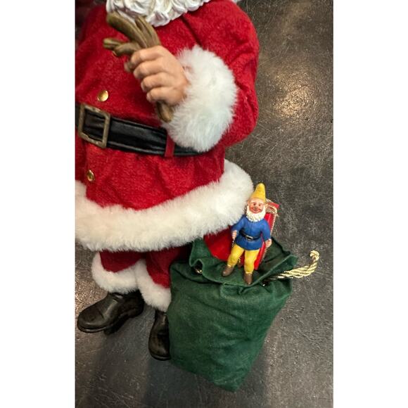 Dept 56 Possible Dreams Santa "Lighting the Way" 2006 57.71248 Clothtique Works - Picture 9 of 16